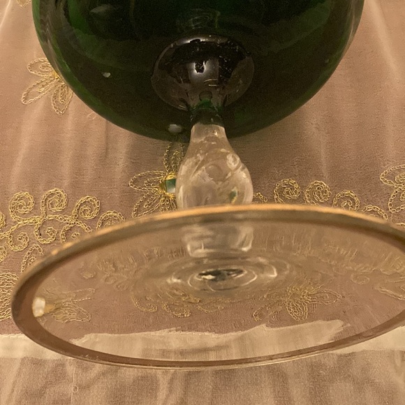 Unique Vintage Design Green Vase with Gold Accents Murano Style - Picture 5 of 7